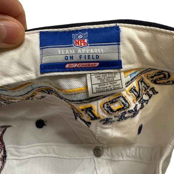 Reebok Vintage 2002 Tampa Bay Buccaneers Strapback NFL Super Bowl Cap Hat - Picture 5 of 7